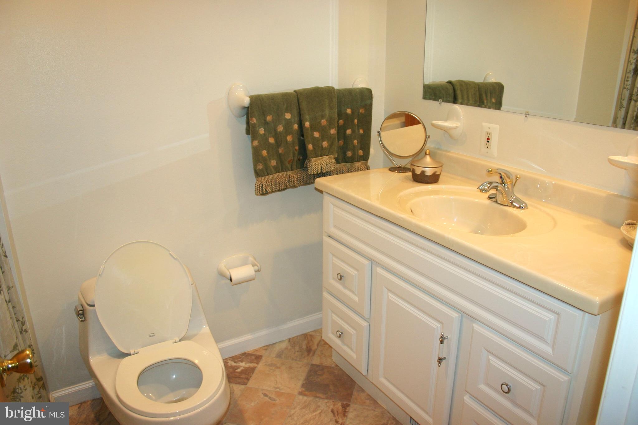 8806 Rising Sun Avenue Philadelphia, PA 19115 - Photo 40 of 61 Hall Bath