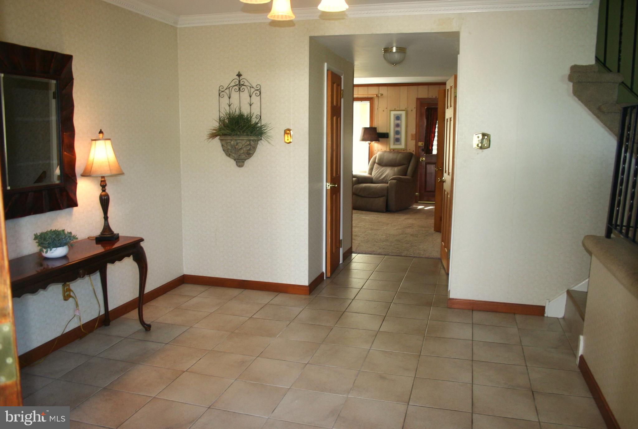 Foyer Entry
