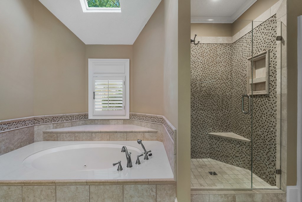 7249 Leighton Road Columbus, GA 31904 - Photo 13 of 52 Primary Tub & Shower
