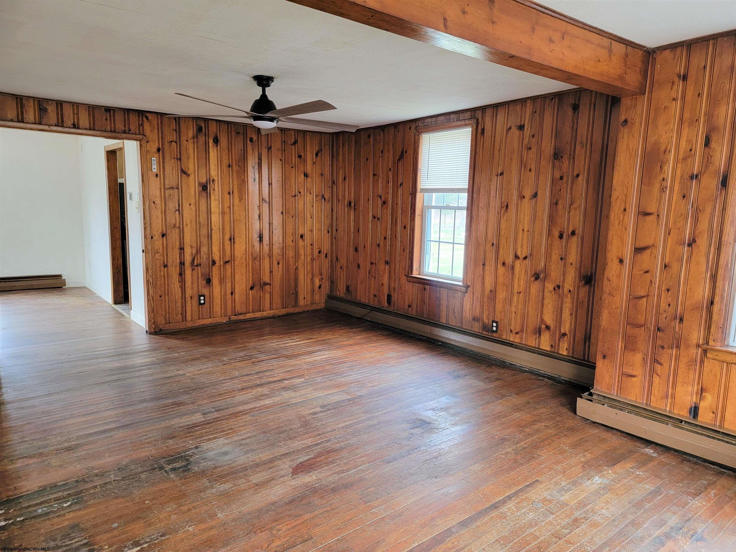 184 Long Alley Reedsville, WV 26547 - Photo 7 of 16 Gallery Image 7