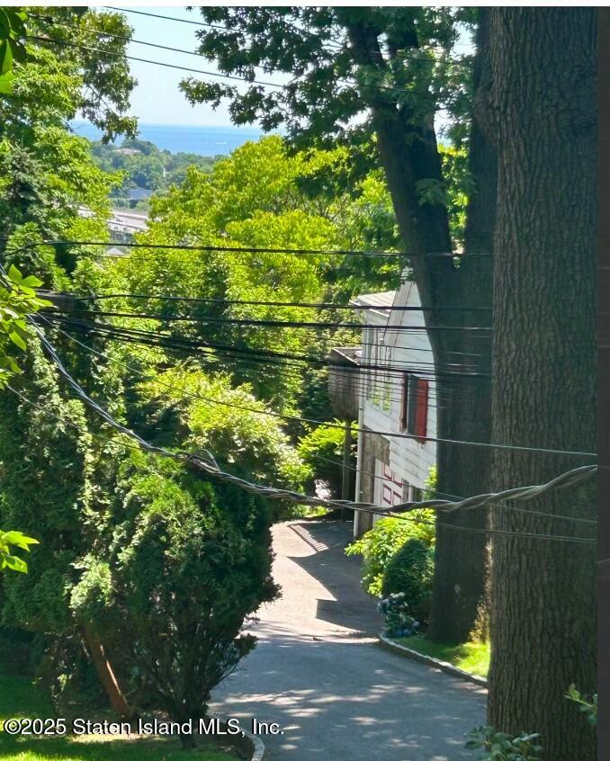 16 Holsman Road Staten Island, NY 10301 - Photo 3 of 5 tempImagez3cnu0