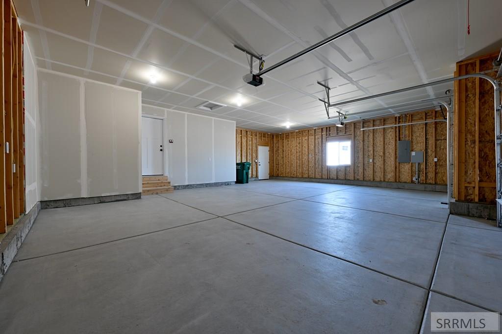 4937 Big River Road Idaho Falls, ID 83401 - Photo 17 of 18 3-Car Garage