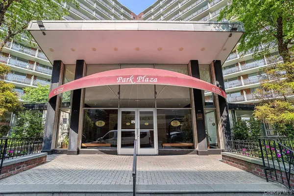 $455,000 | 61-25 97th Street, Unit 15J | Rego Park