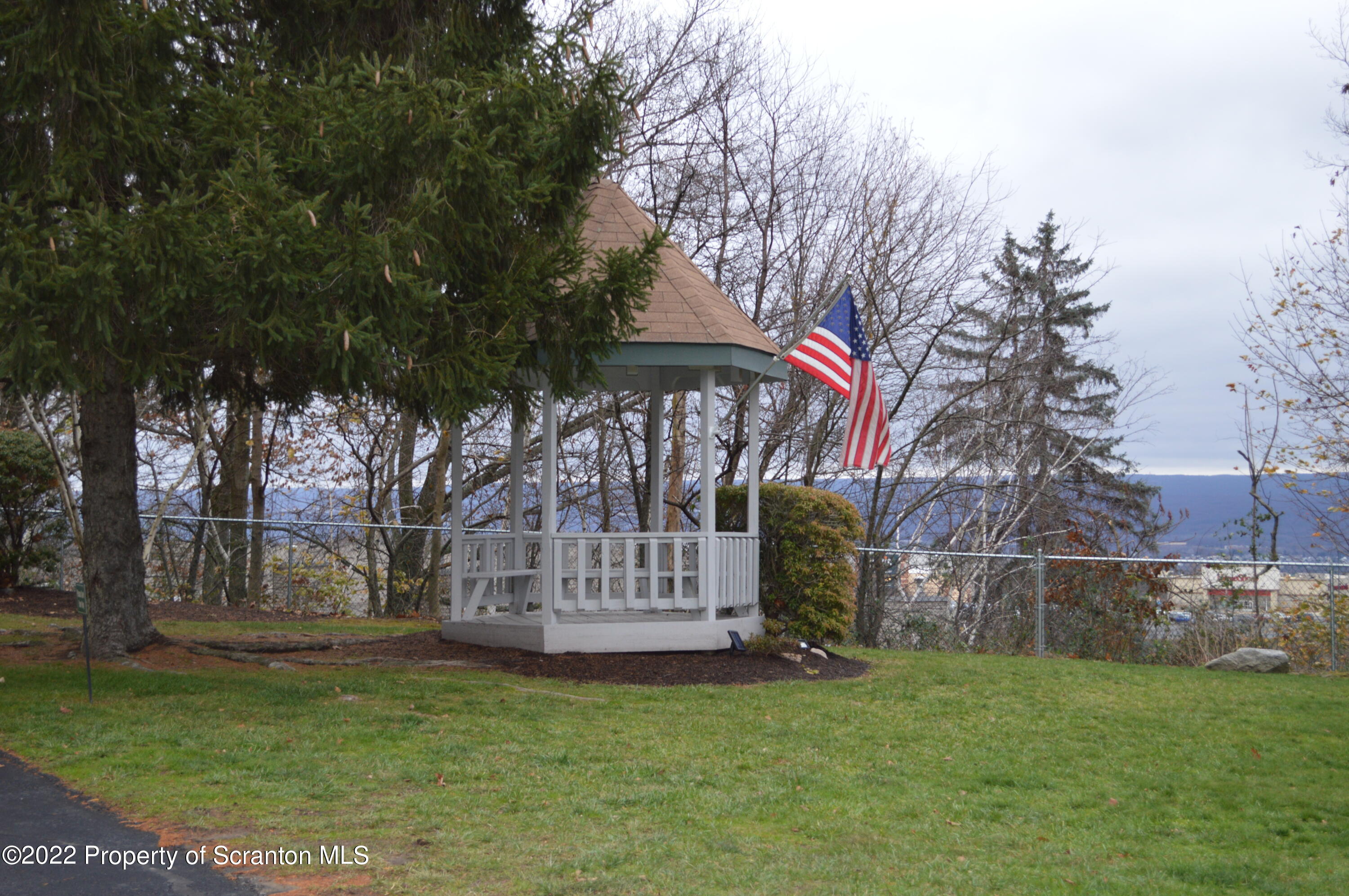 1203 Summit Pointe Scranton, PA 18508 - Photo 26 of 32 a view of garden