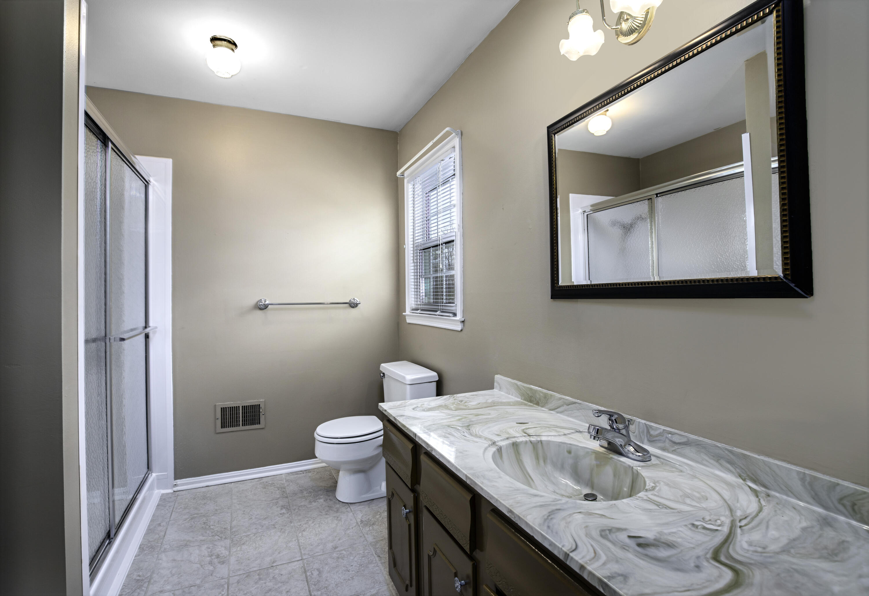 128 Ravenwood Road Versailles, KY 40383 - Photo 20 of 40 128 Ravenwood 14