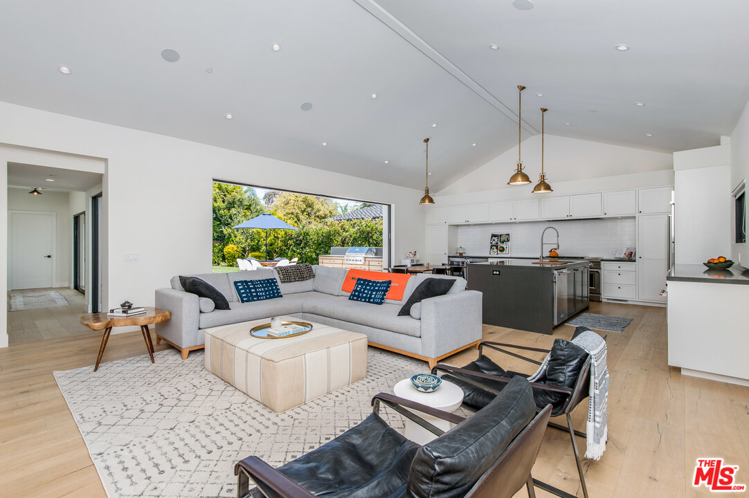 1506 Louella Avenue Venice, CA 90291 - Photo 3 of 35