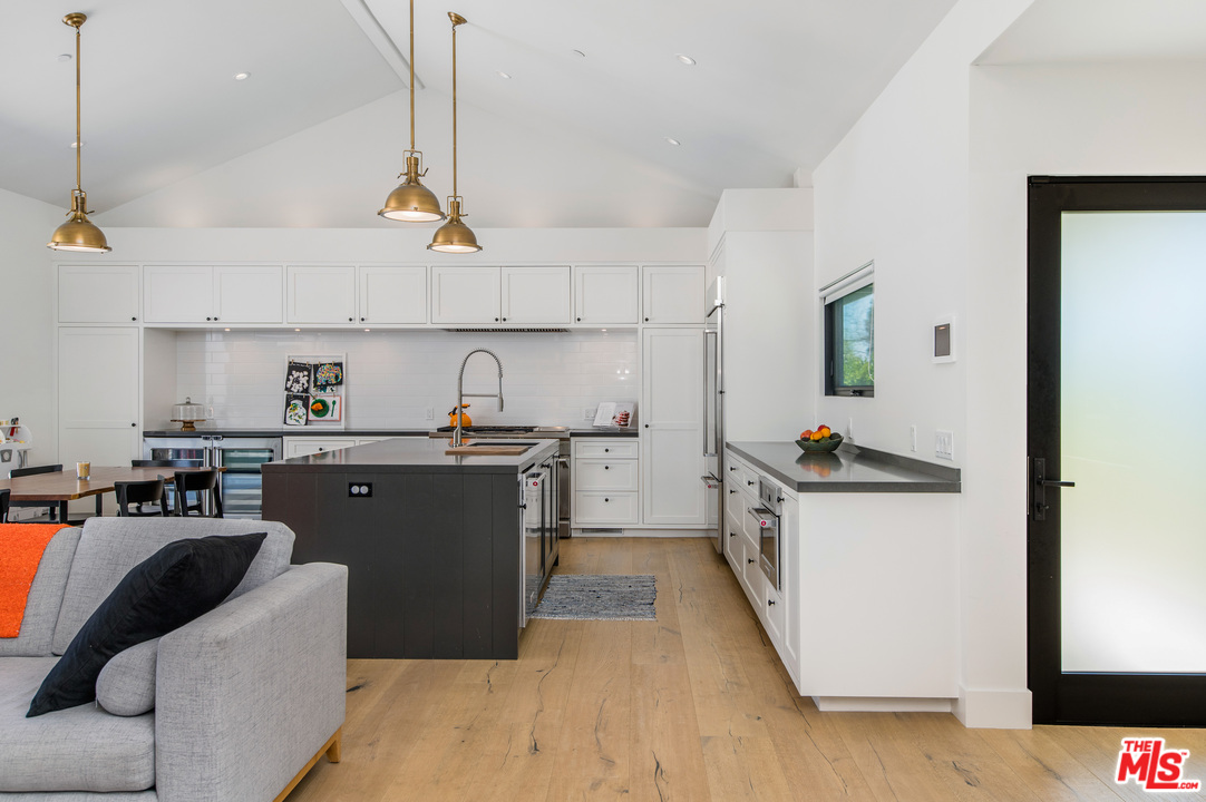 1506 Louella Avenue Venice, CA 90291 - Photo 5 of 35