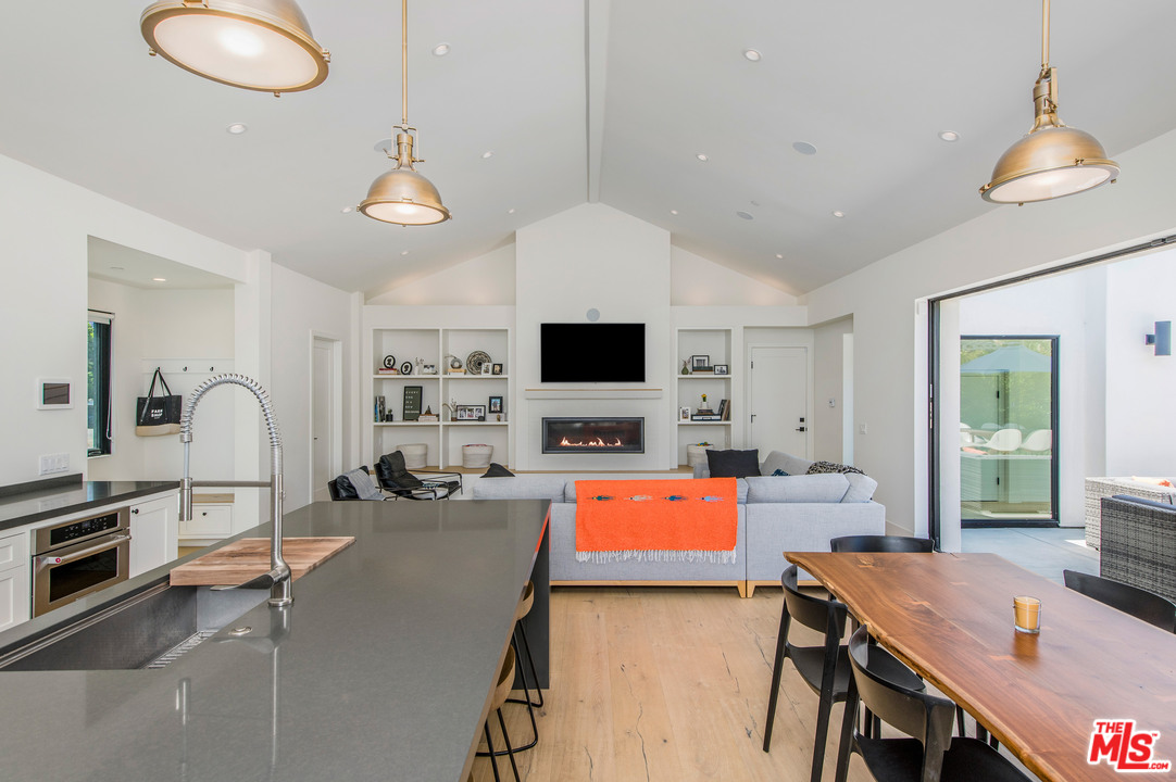 1506 Louella Avenue Venice, CA 90291 - Photo 9 of 35