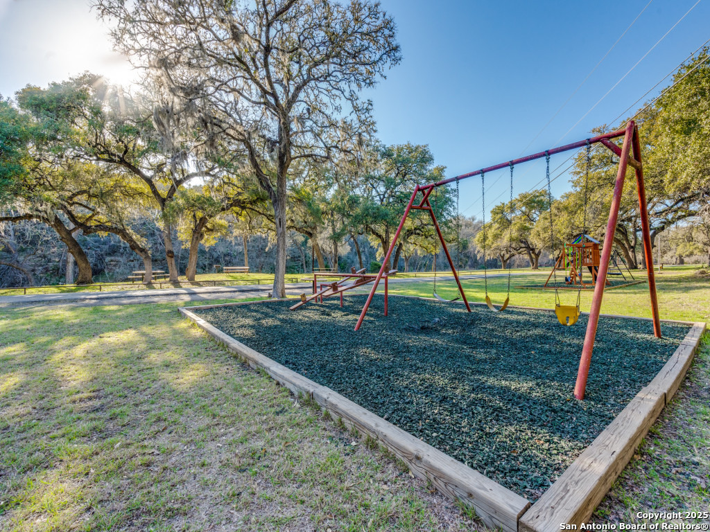 223 Lakeview Circle Spring Branch, TX 78070 - Photo 10 of 13