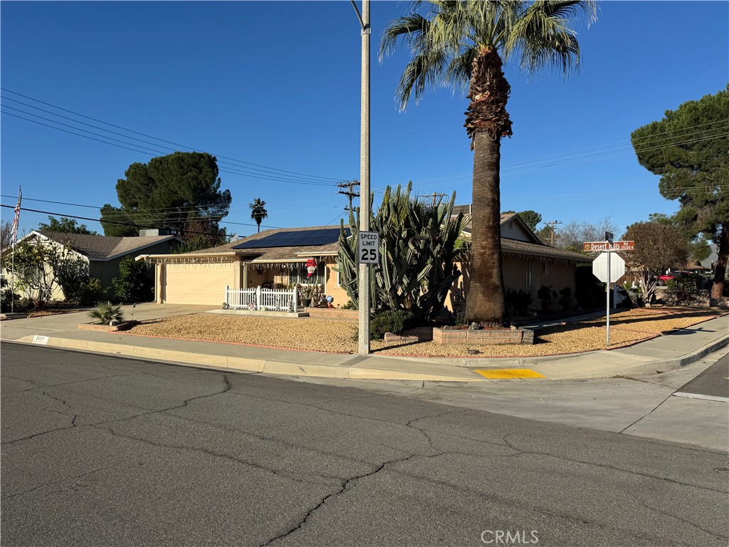 29217 Desert Hills Road Menifee, CA 92586 - Photo 3 of 13
