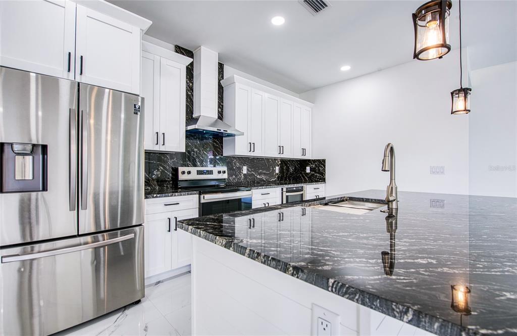 12027 Villa Road Spring Hill, FL 34609 - Photo 17 of 66