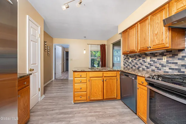 $404,000 | 145 Killarney Drive, Niskayuna, NY 12309