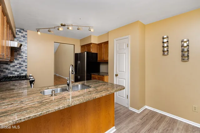 $404,000 | 145 Killarney Drive, Niskayuna, NY 12309