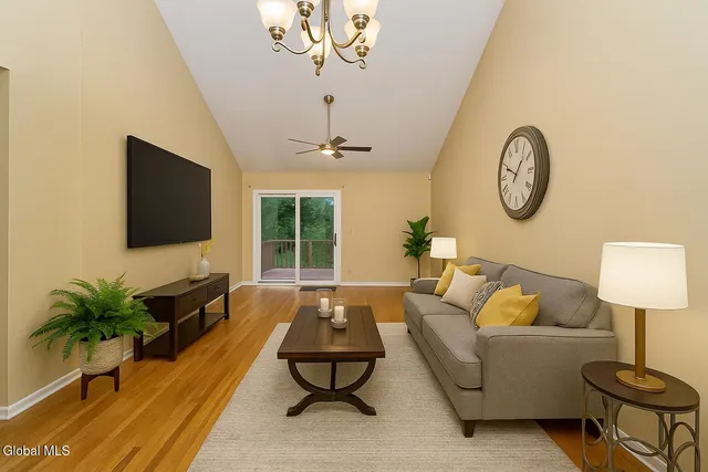 $404,000 | 145 Killarney Drive, Niskayuna, NY 12309