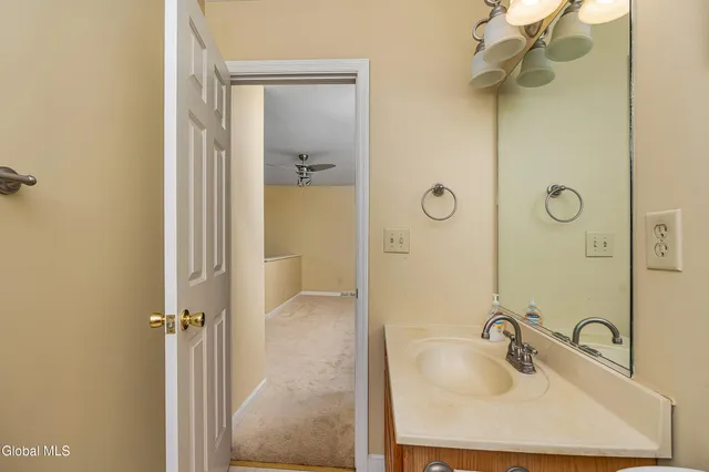 $404,000 | 145 Killarney Drive, Niskayuna, NY 12309