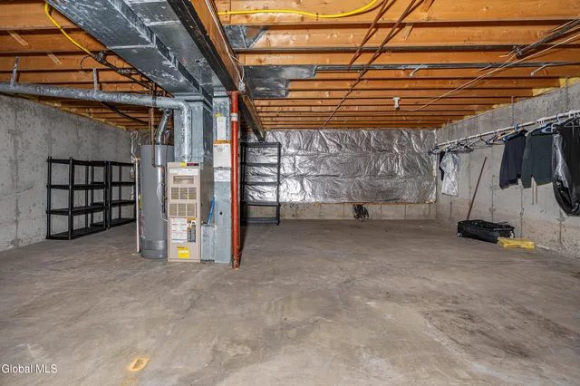 $404,000 | 145 Killarney Drive, Niskayuna, NY 12309