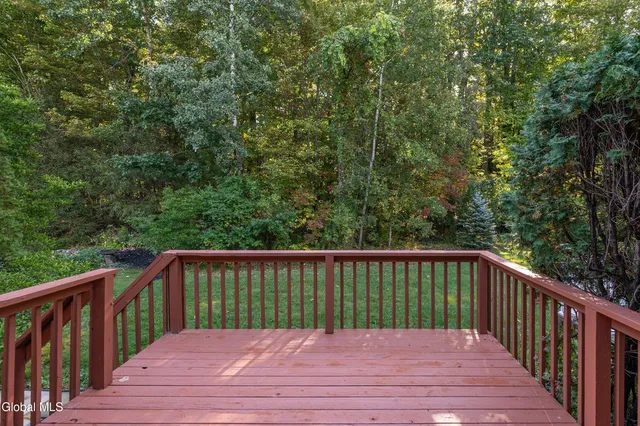 $404,000 | 145 Killarney Drive, Niskayuna, NY 12309