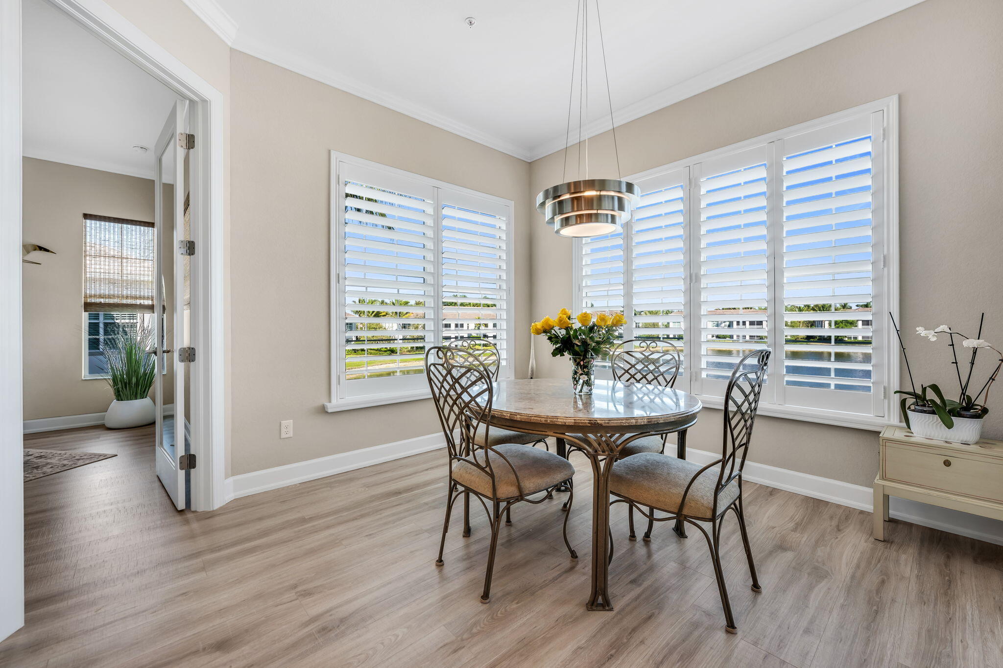8026 Signature Club Circle, Unit 201 Naples, FL 34113 - Photo 11 of 21 11-web-or-mls-Eat in Kitchen