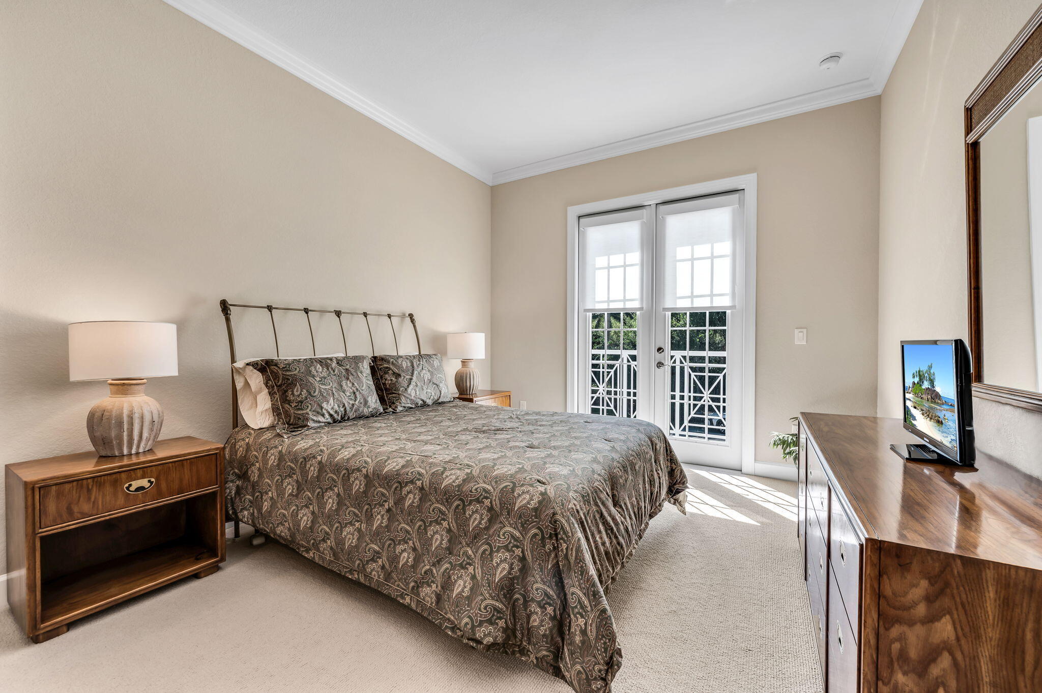 8026 Signature Club Circle, Unit 201 Naples, FL 34113 - Photo 16 of 21 16-web-or-mls-Guest Bed 1