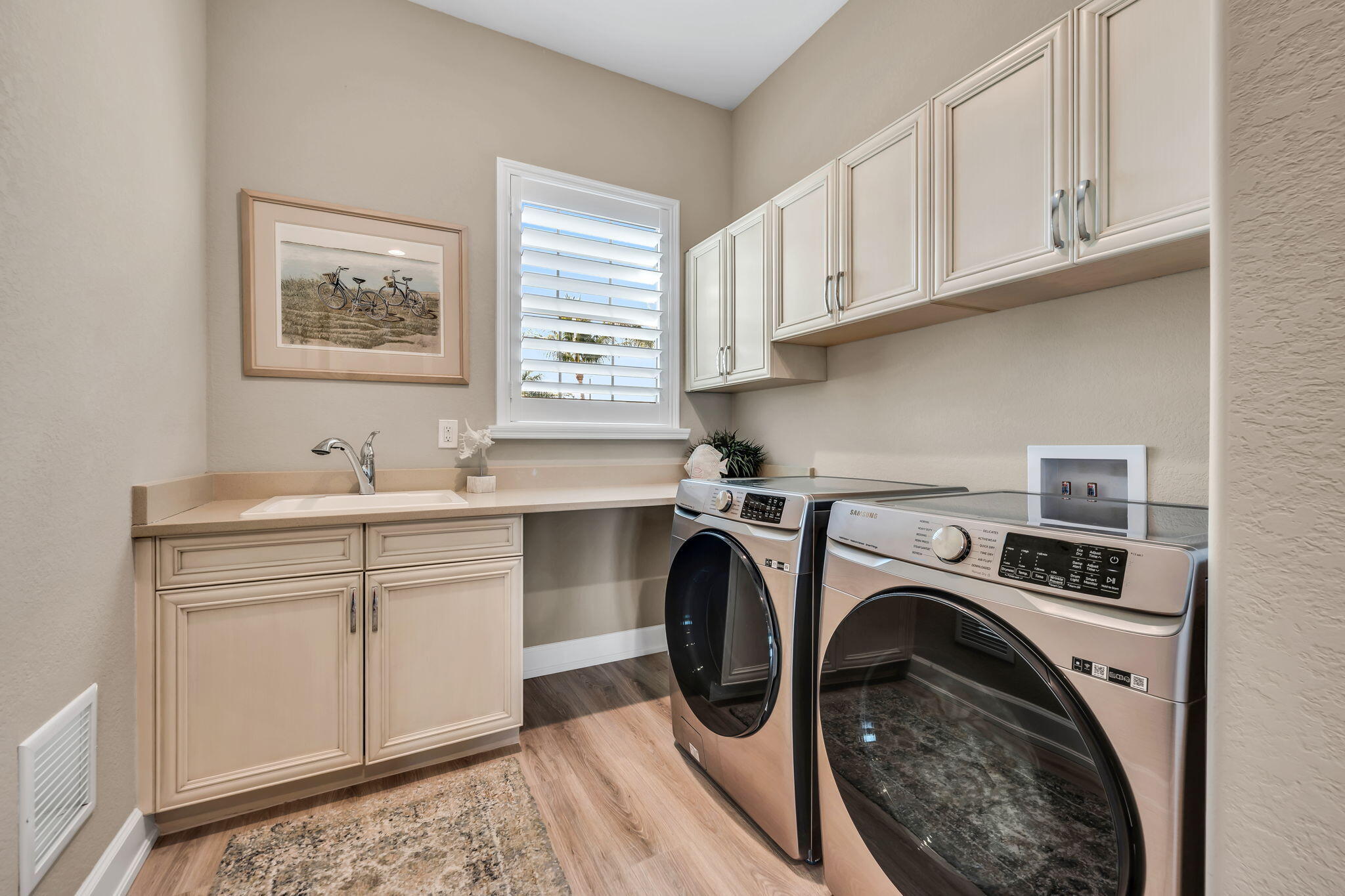 8026 Signature Club Circle, Unit 201 Naples, FL 34113 - Photo 19 of 21 19-web-or-mls-Laundry