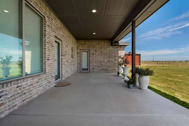 $550,000 | 8910 North F M 1729, Idalou, TX 79329