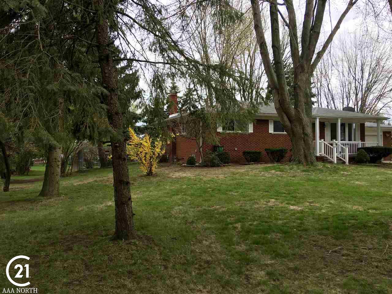 47634 Sugarbush Road Chesterfield, MI 48047 - Photo 11 of 53