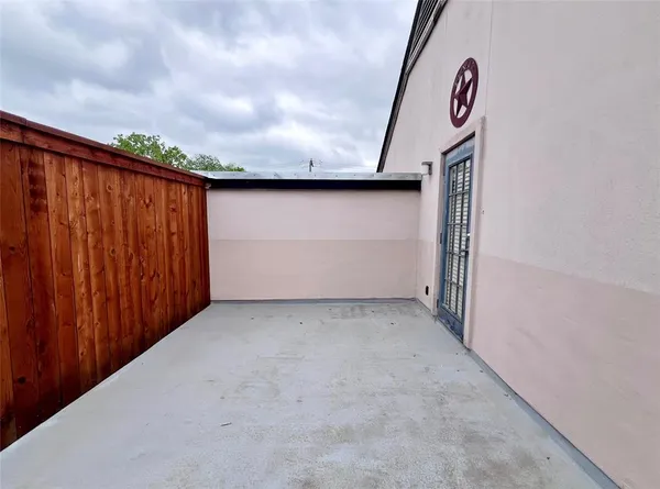 a view of a house with swimming pool