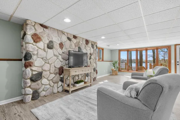 $749,000 | 28125 North Street, Gobles, MI 49055