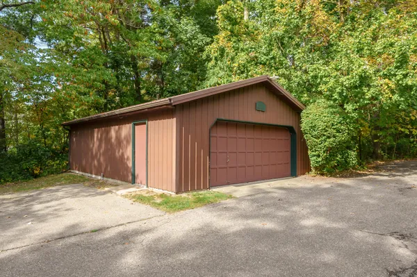 $749,000 | 28125 North Street, Gobles, MI 49055
