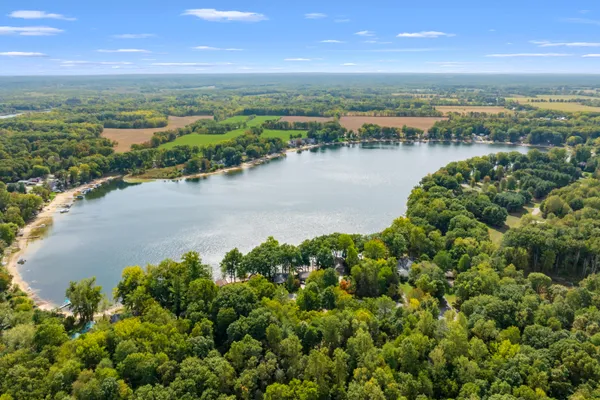 $749,000 | 28125 North Street, Gobles, MI 49055