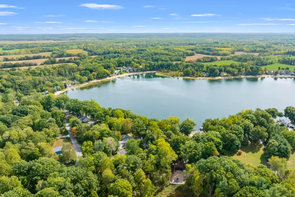 $749,000 | 28125 North Street, Gobles, MI 49055