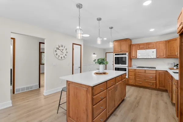 $749,000 | 28125 North Street, Gobles, MI 49055