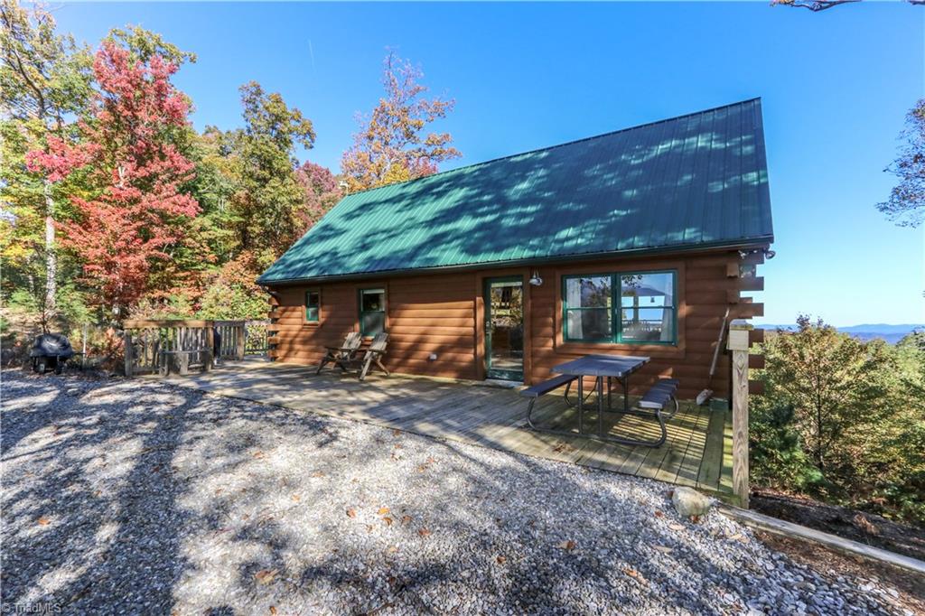 2701 Buck Mountain Road Purlear, NC 28665 - Photo 26 of 30