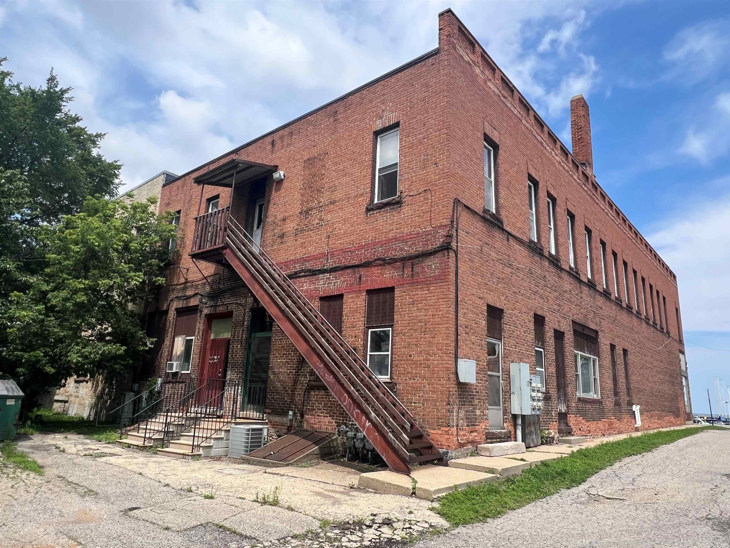 801 1st Street Menominee, MI 49858 - Photo 2 of 3