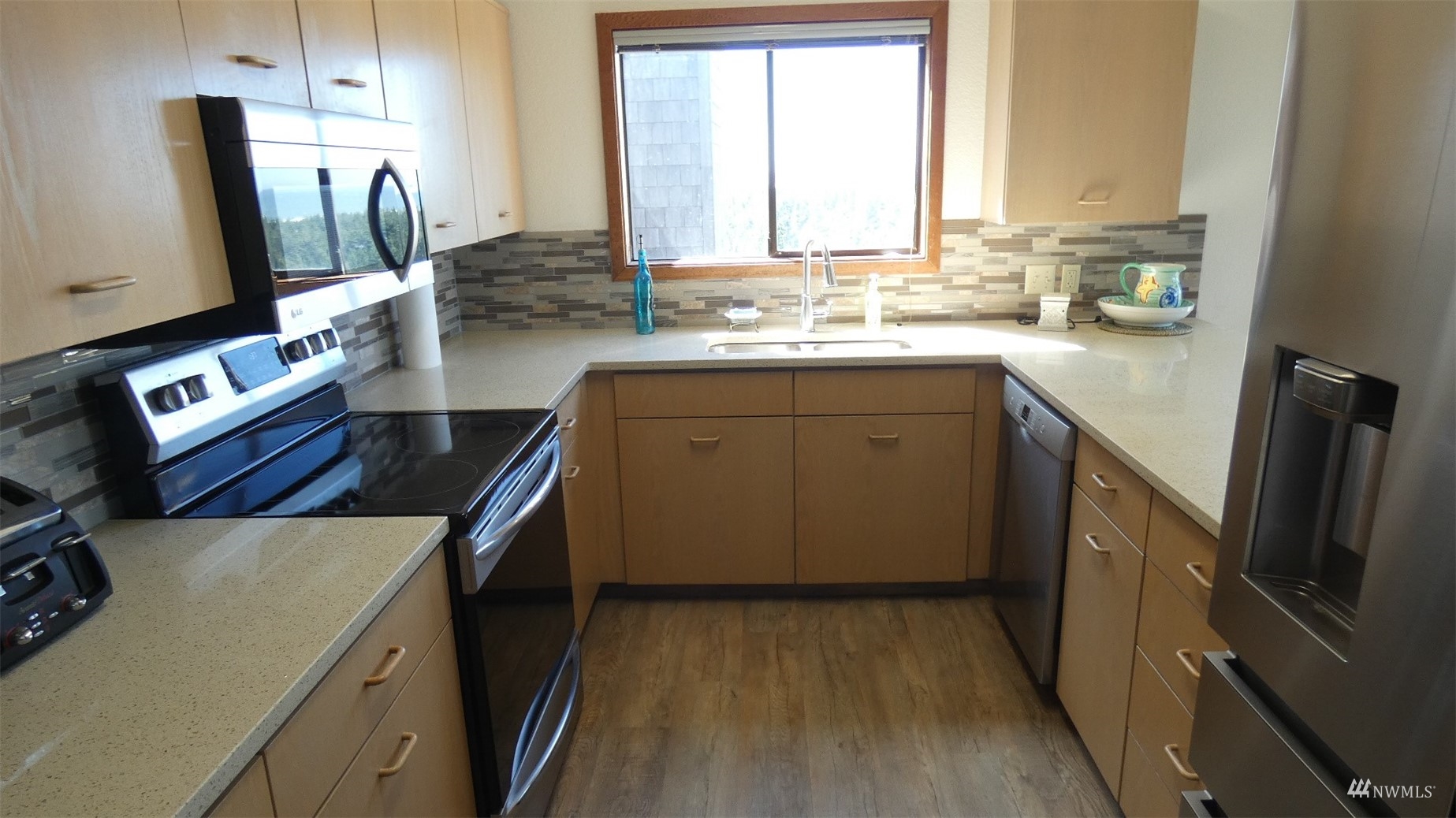 2801 Willows Road, Unit 6 Seaview, WA 98644 - Photo 8 of 13 Gallery Image 8