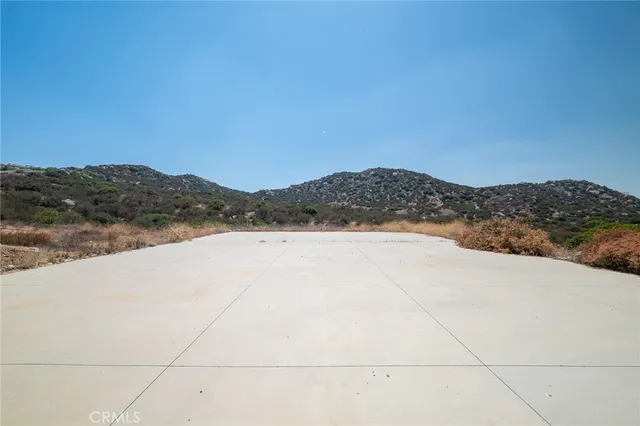 $998,000 | 23035 Sky Mesa Road, Homeland, CA 92548