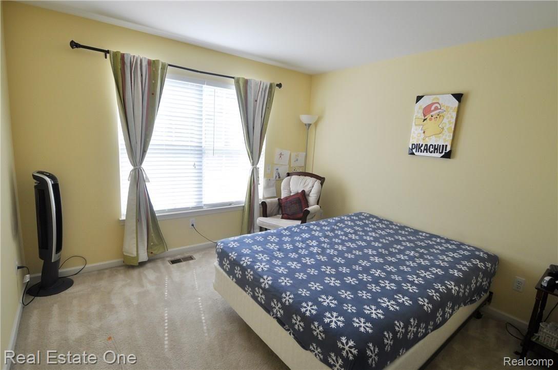 3398 Connors Drive Rochester, MI 48307 - Photo 19 of 43 19.JPG