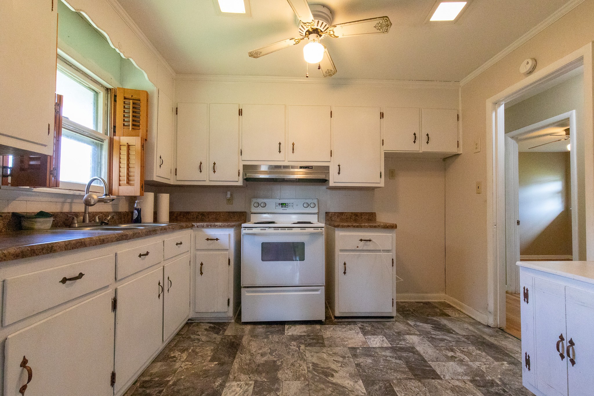 371 Rock Station Road Rock Island, TN 38581 - Photo 6 of 32