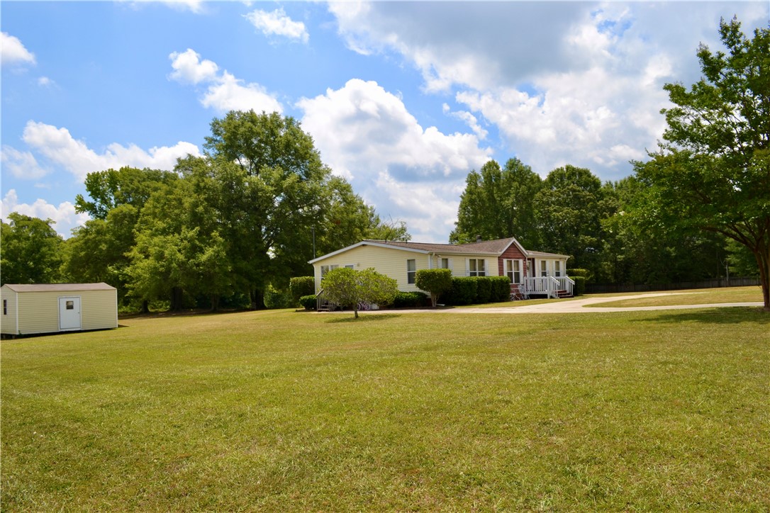 409 Airline Road Anderson, SC 29624 - Photo 3 of 35