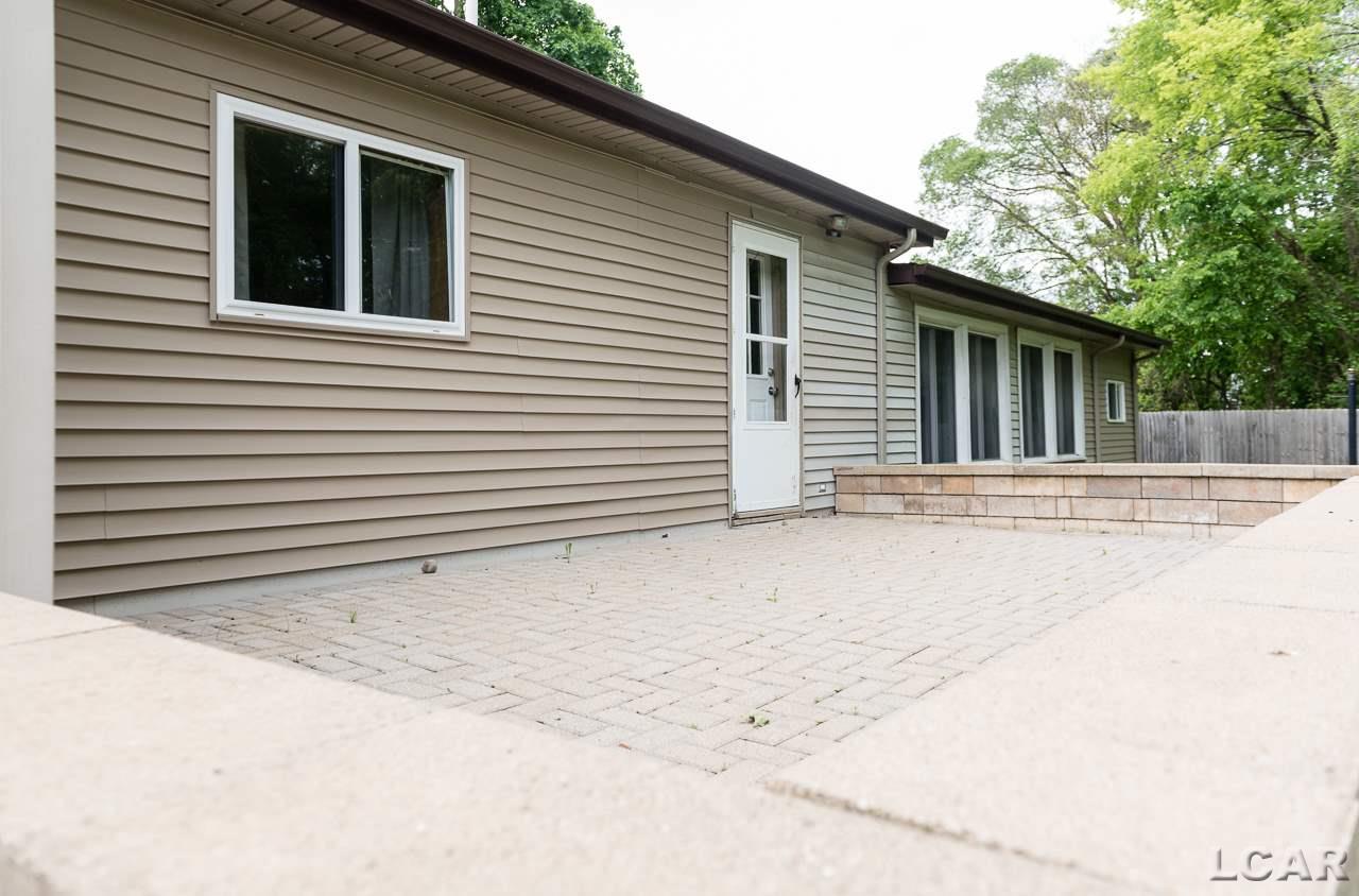 520 Springbrook Avenue Adrian, MI 49221 - Photo 30 of 53 50013118-29.JPG