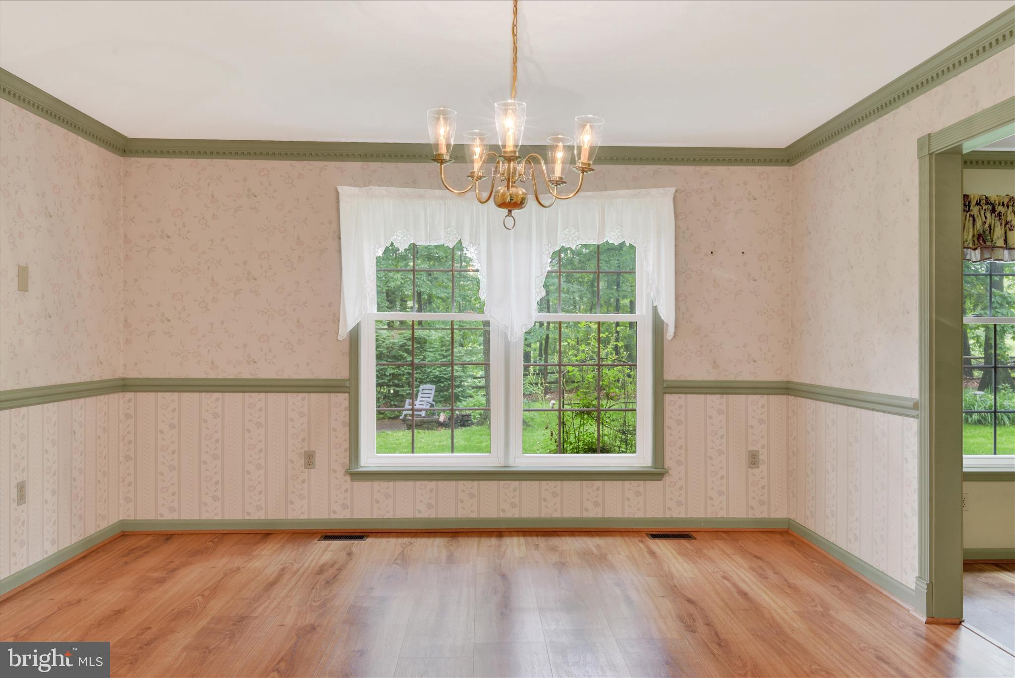 2055 Manchester Road Westminster, MD 21157 - Photo 29 of 48