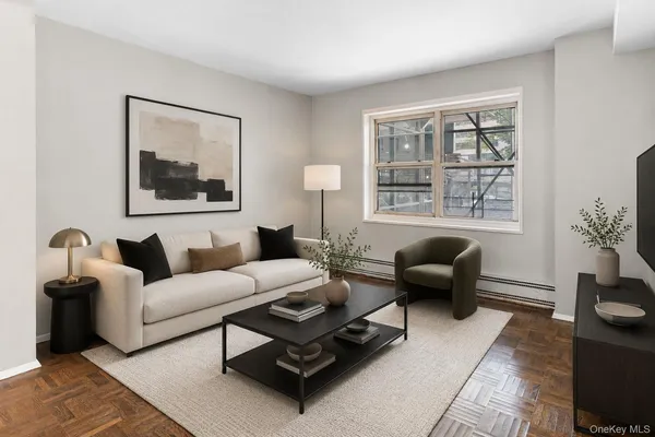 $145,000 | 3 Fordham Hill Ovl, Unit 1G | University Heights