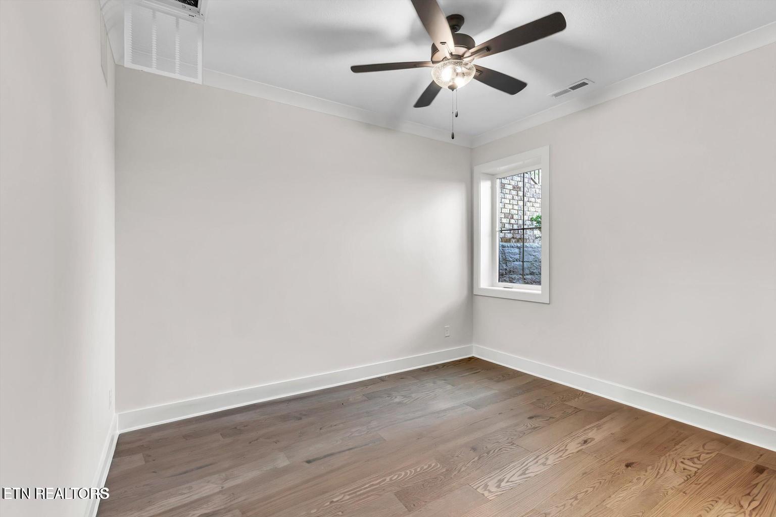 1822 Thunderhead Road Knoxville, TN 37922 - Photo 35 of 44 NSTC 33 - Basement Bedroom