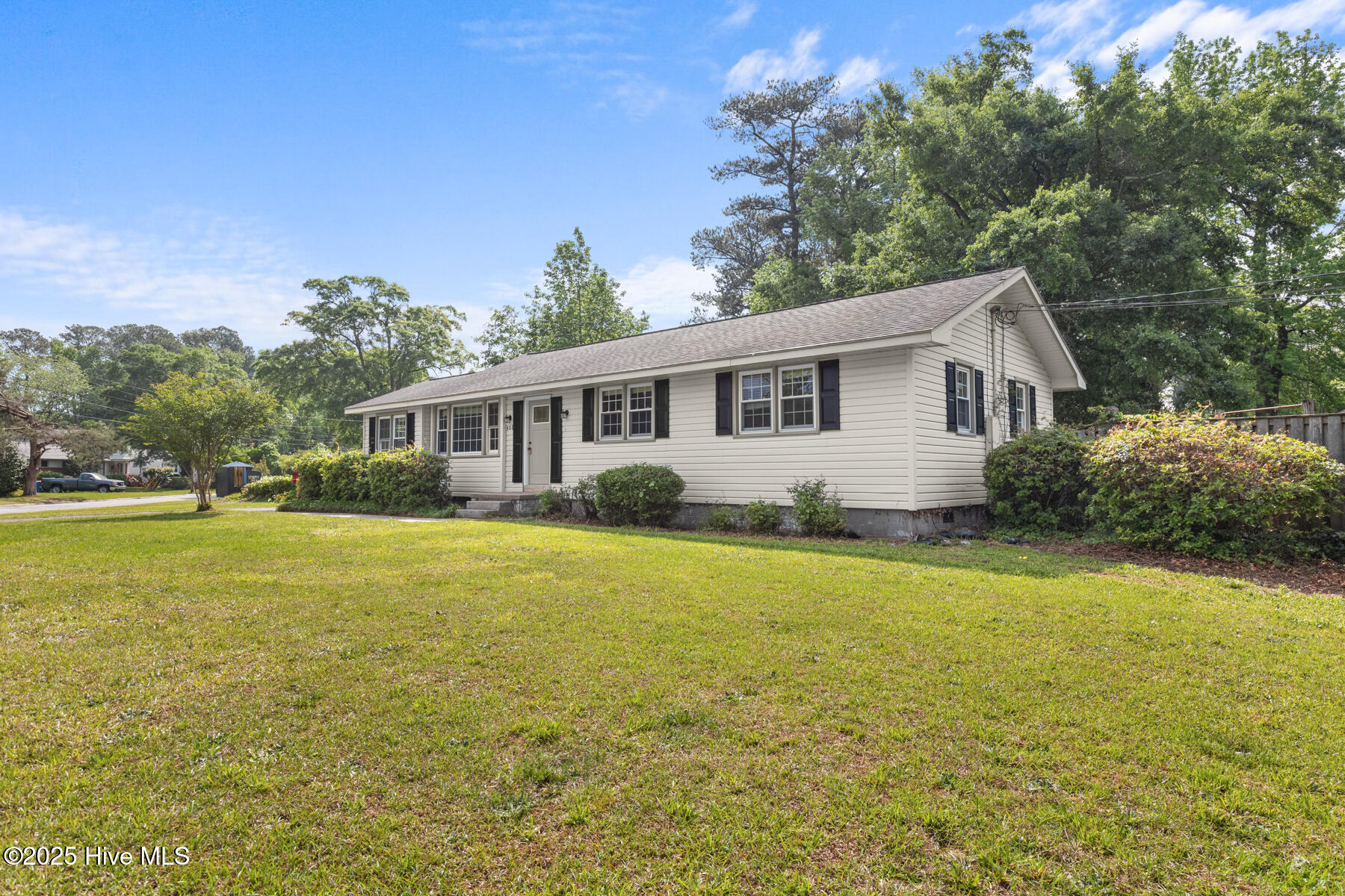406 Delmar Road Jacksonville, NC 28540 - Photo 3 of 28 delmar-3