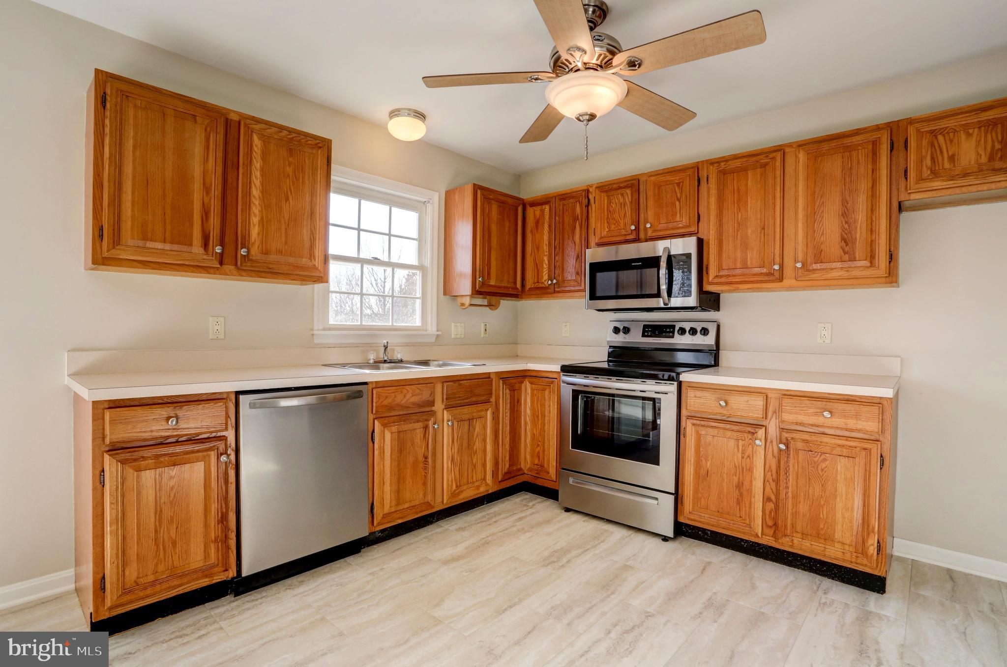 65 Robinhill Drive Lititz, PA 17543 - Photo 14 of 26