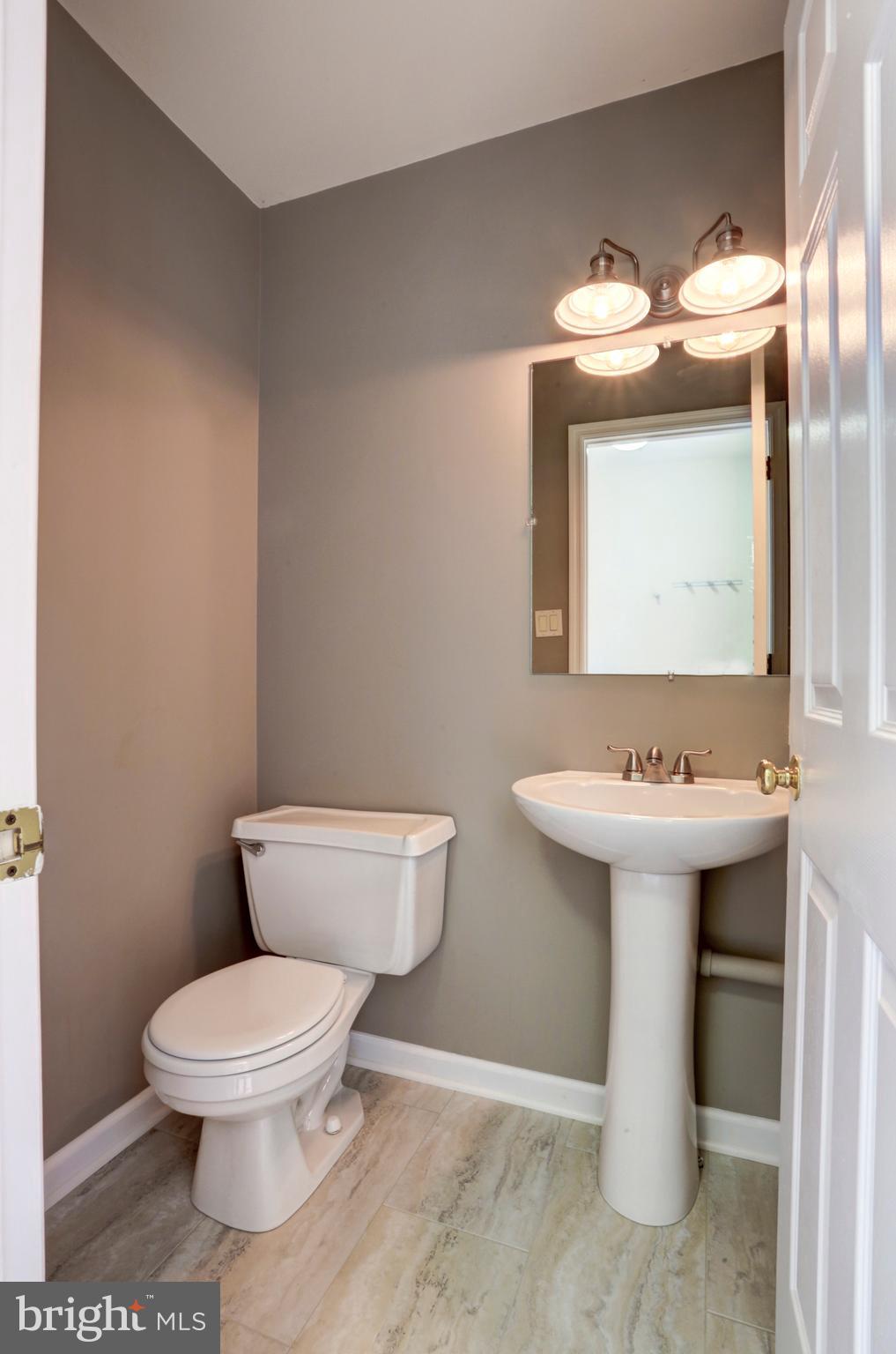 65 Robinhill Drive Lititz, PA 17543 - Photo 17 of 26