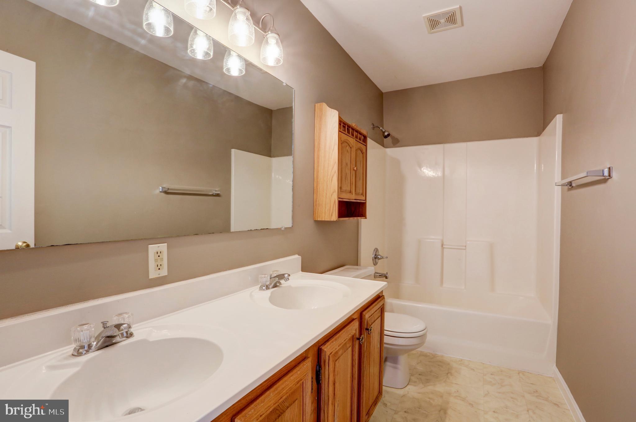 65 Robinhill Drive Lititz, PA 17543 - Photo 22 of 26