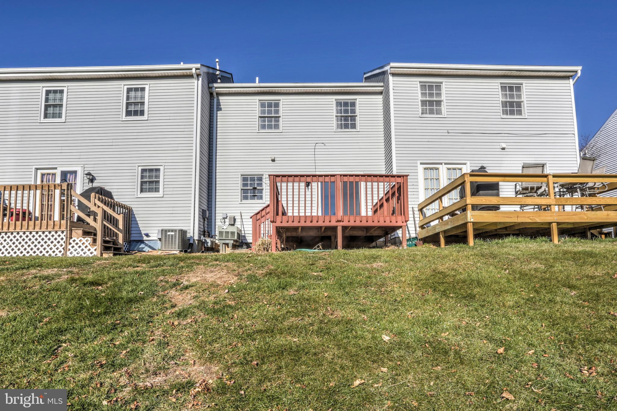 65 Robinhill Drive Lititz, PA 17543 - Photo 7 of 26