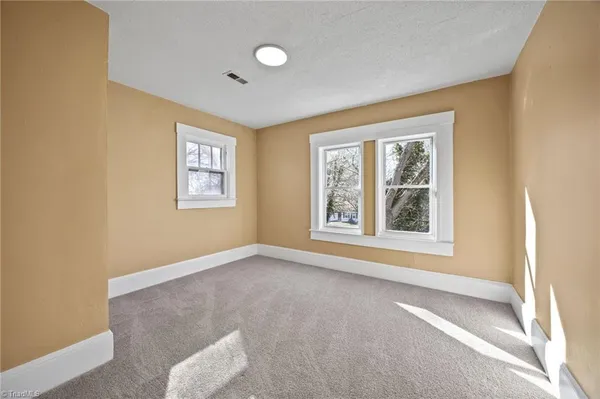 $189,000 | 801 East Lexington Avenue, High Point, NC 27262