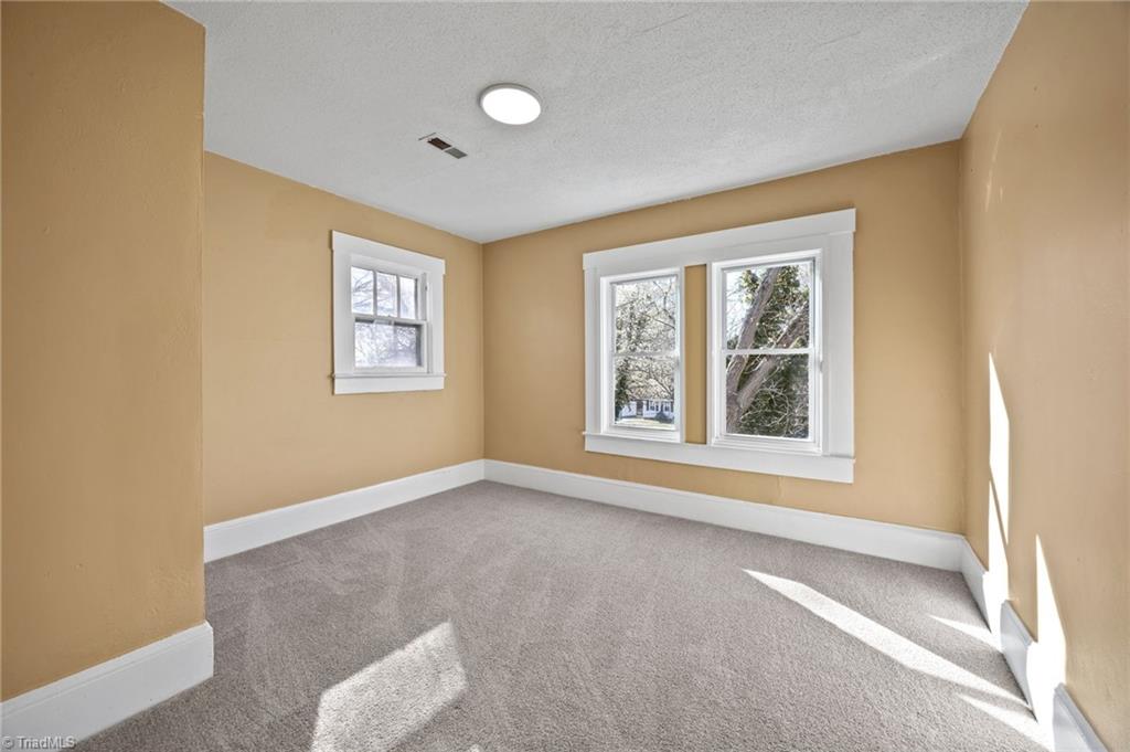 801 East Lexington Avenue High Point, NC 27262 - Photo 12 of 26